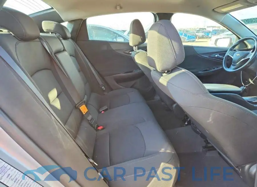 1G1ZD5ST8JF226360# 10