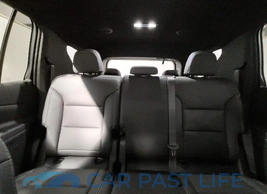1GNEVGKS1RJ230952# 10