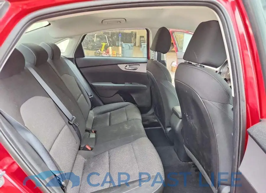 3KPF24AD8PE640844# 10