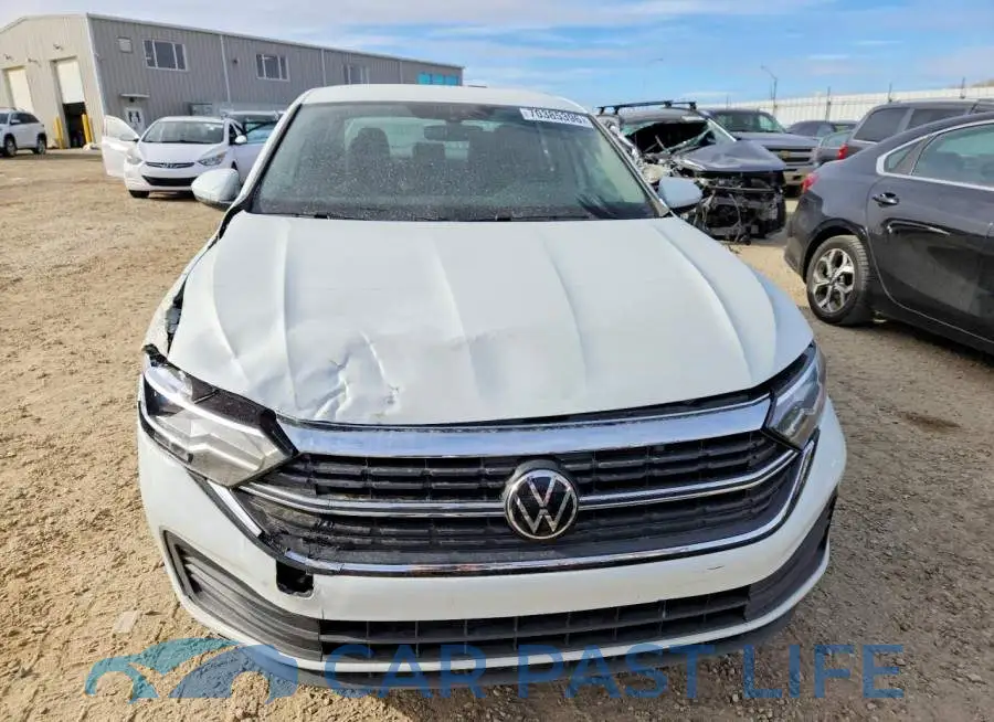 3VWCM7BU0PM032834# 5