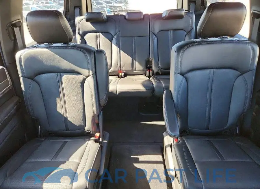 1C4SJVBP4TS174806# 10