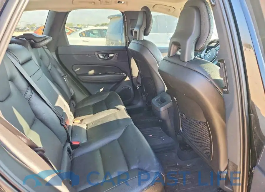 LYV102RK8JB118354# 10