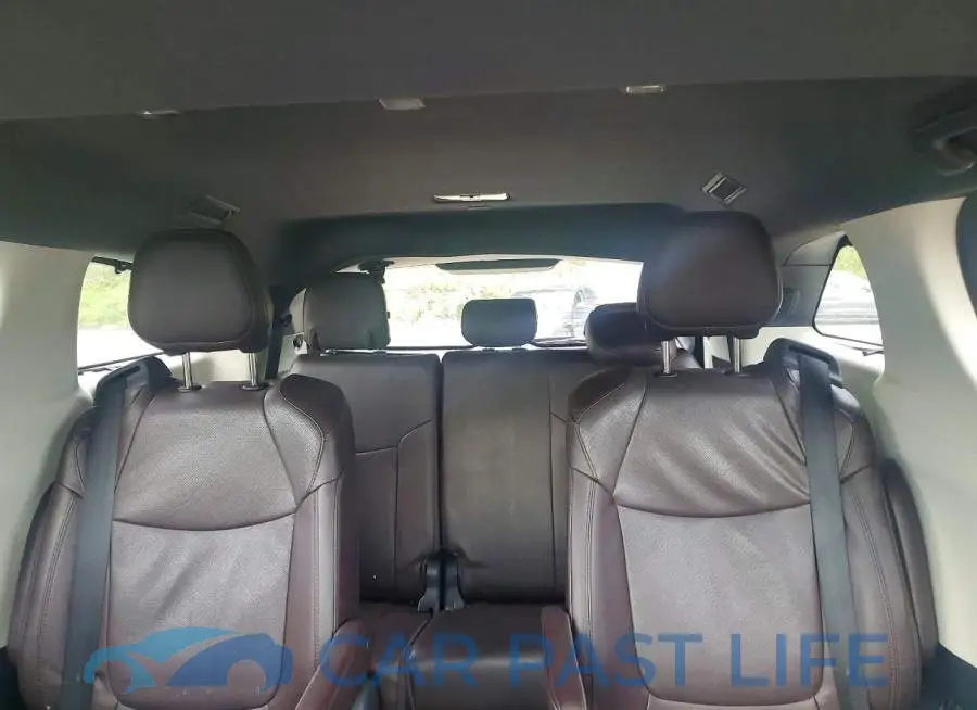 5TDESKFC5RS130248# 10