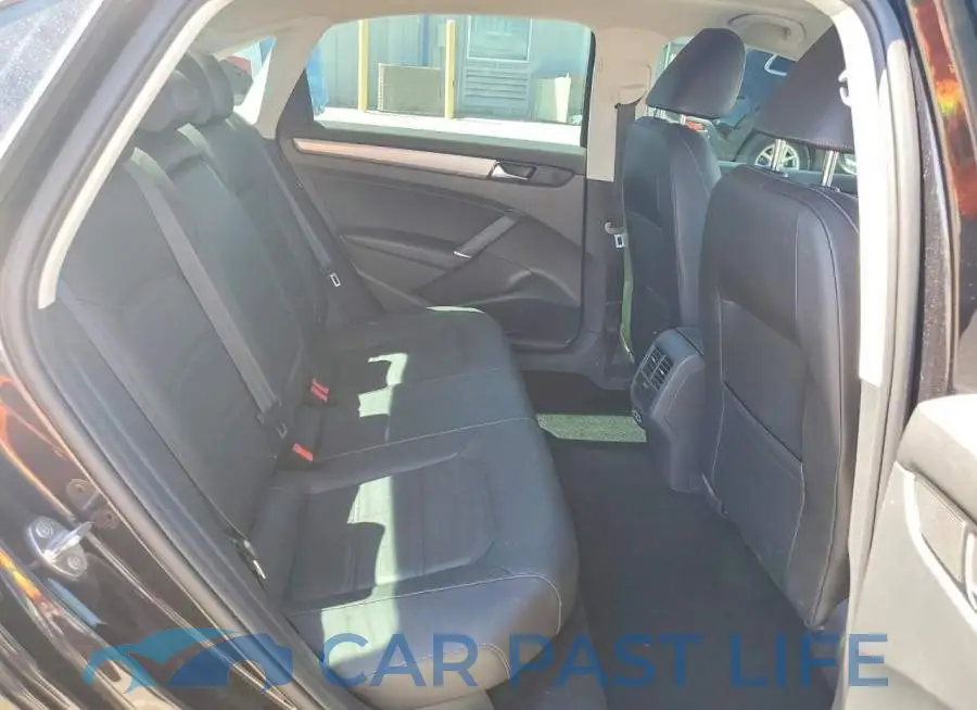 1VWSA7A3XMC012858# 10