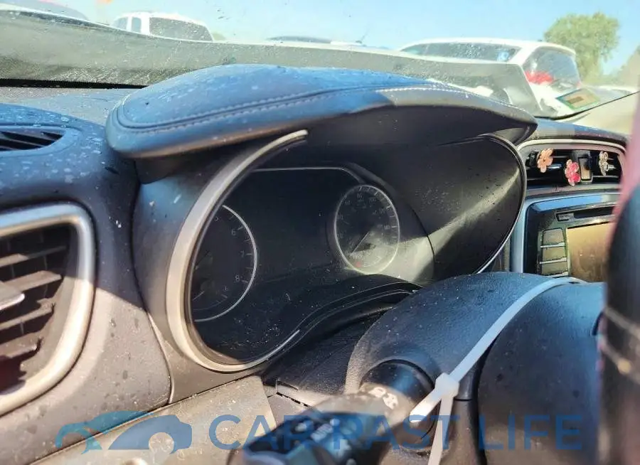 1N4AA6CV6MC513890# 9