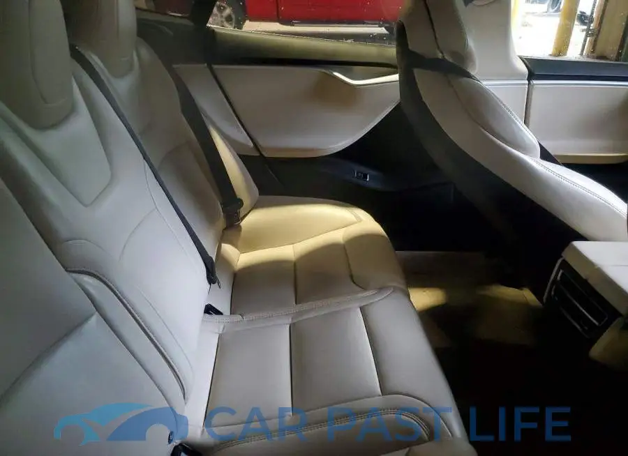 5YJSA1E26HF220049# 10