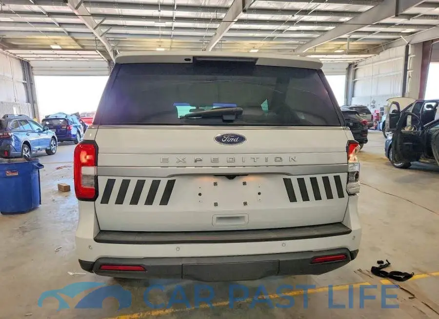 1FMJU1GT5NEA53099# 6