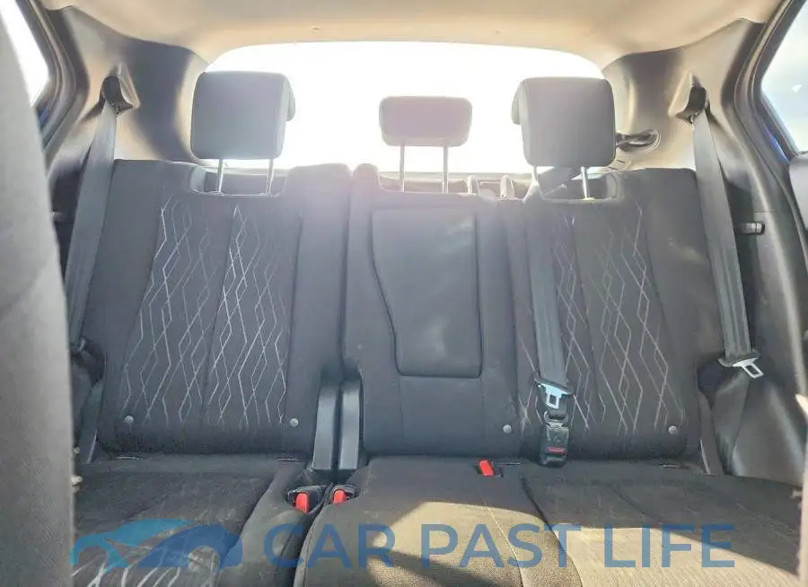 JA4AT4AA0JZ615438# 10