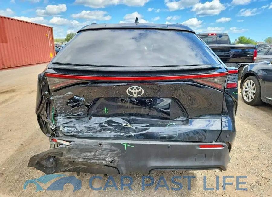 JTMADAFB3TJ018305# 6