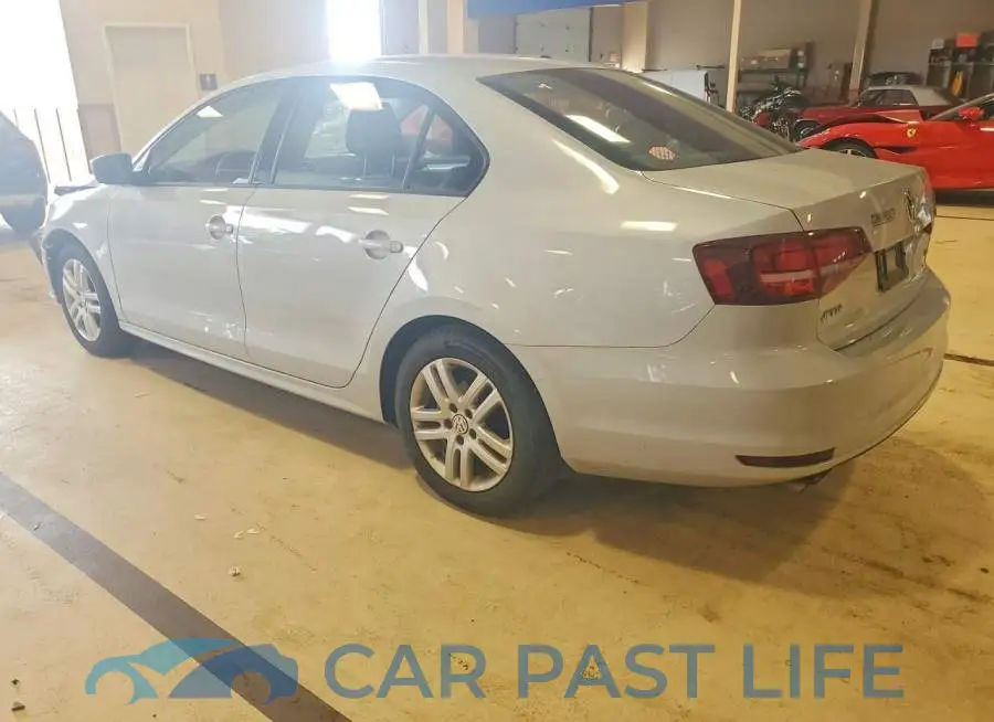 3VW2B7AJ8JM245126# 2