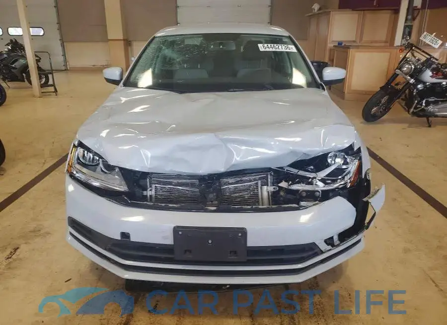3VW2B7AJ8JM245126# 5