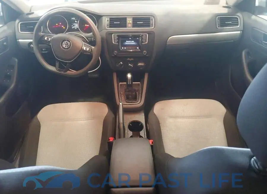 3VW2B7AJ8JM245126# 8