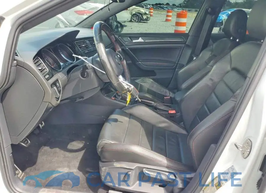 3VW5T7AU5MM008439# 7