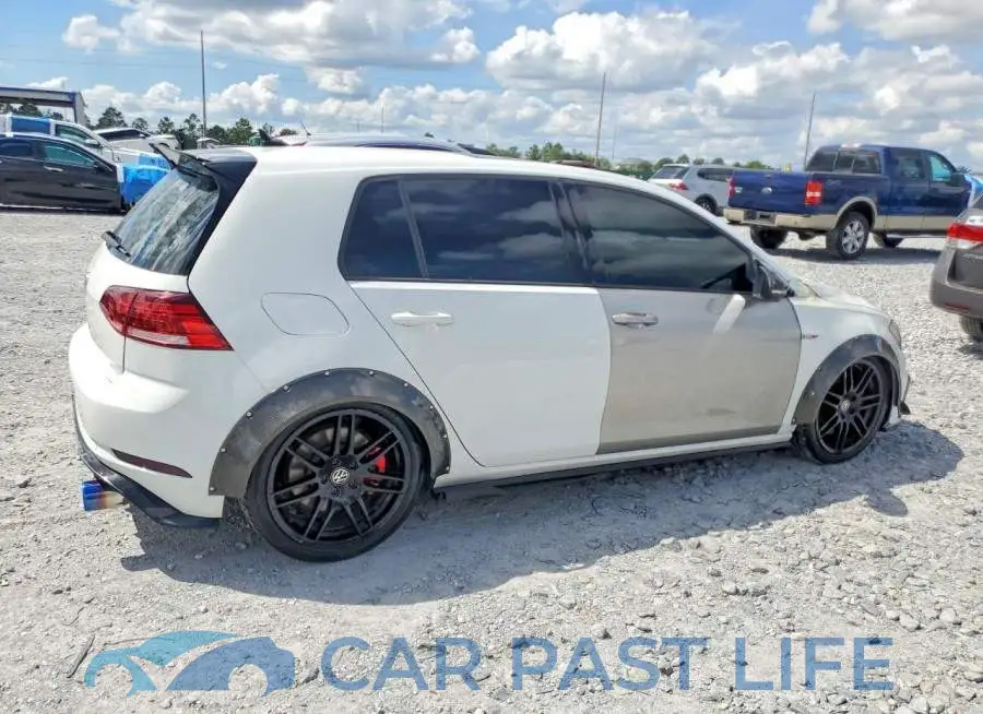3VW5T7AU5MM008439# 3