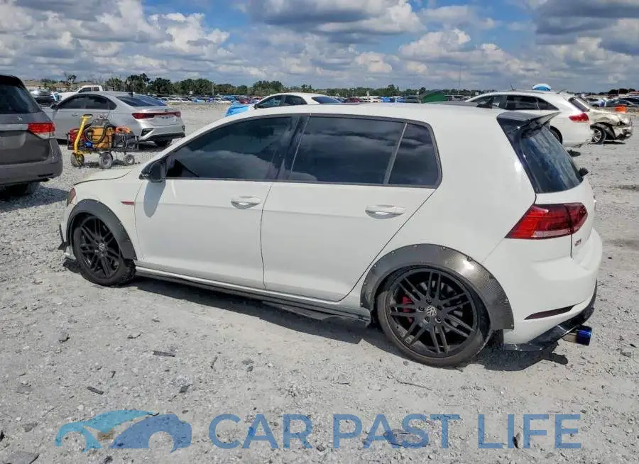 3VW5T7AU5MM008439# 2