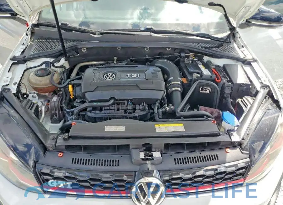 3VW5T7AU5MM008439# 11