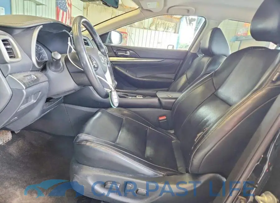 1N4AA6CV4LC370128# 7