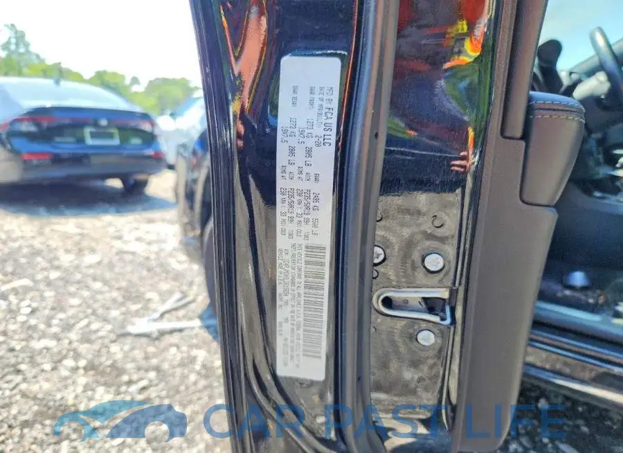 1C4PJMDX9LD615654# 13