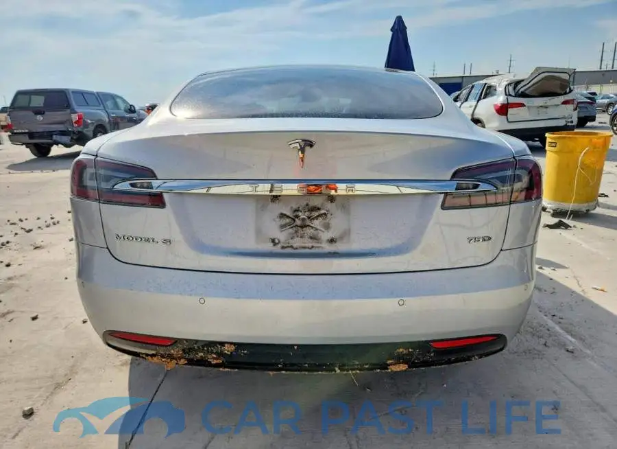 5YJSA1E28JF260784# 6