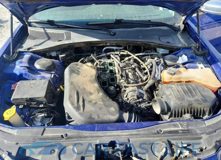 2C3CCAKG5KH722815# 11