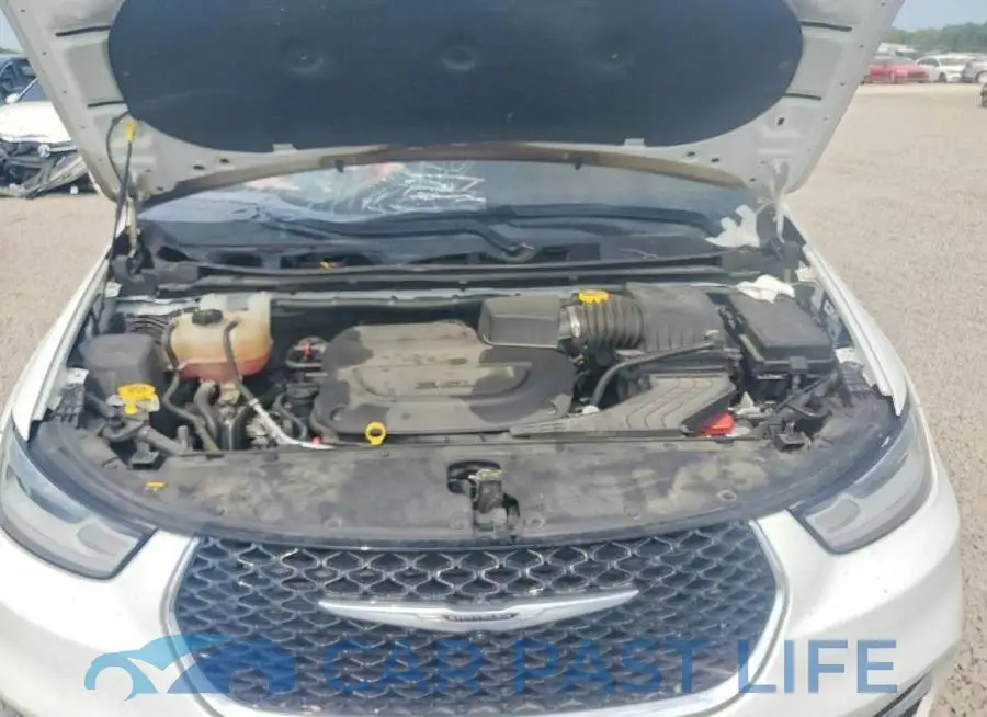 2C4RC1BG2NR167942# 11