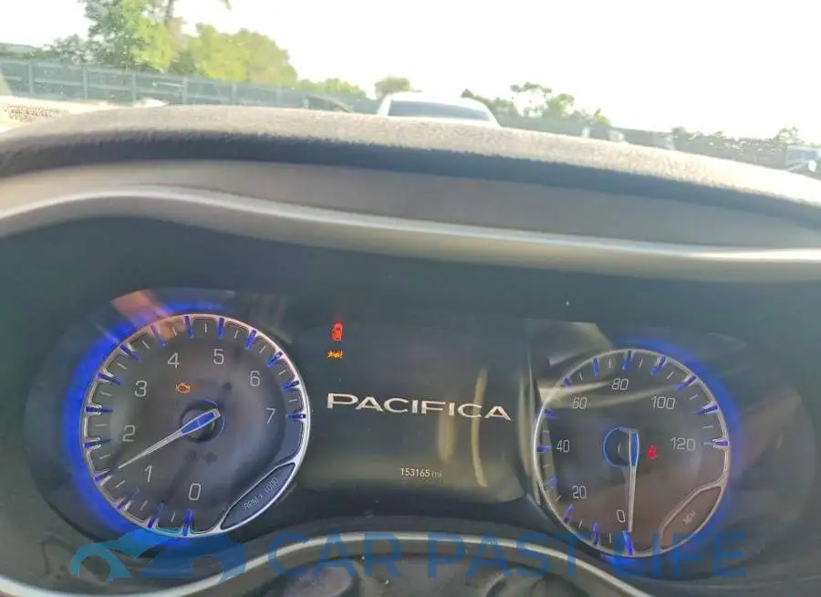 2C4RC1BG9MR524368# 9