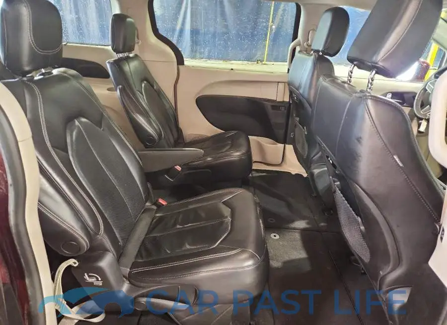 2C4RC1BG9NR217915# 11