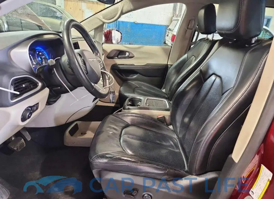 2C4RC1BG9NR217915# 7