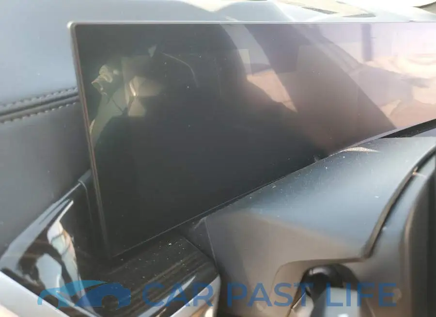 5UX13EU09R9V53482# 9