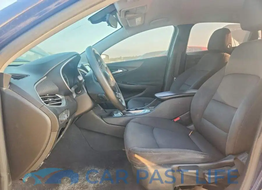 1G1ZB5ST1JF135713# 7