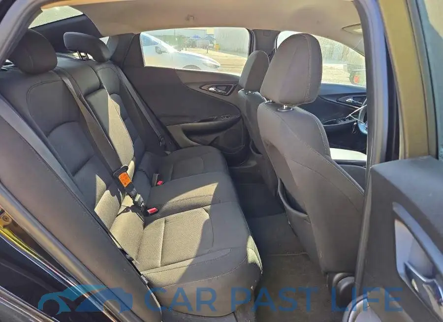 1G1ZB5ST4JF160654# 10