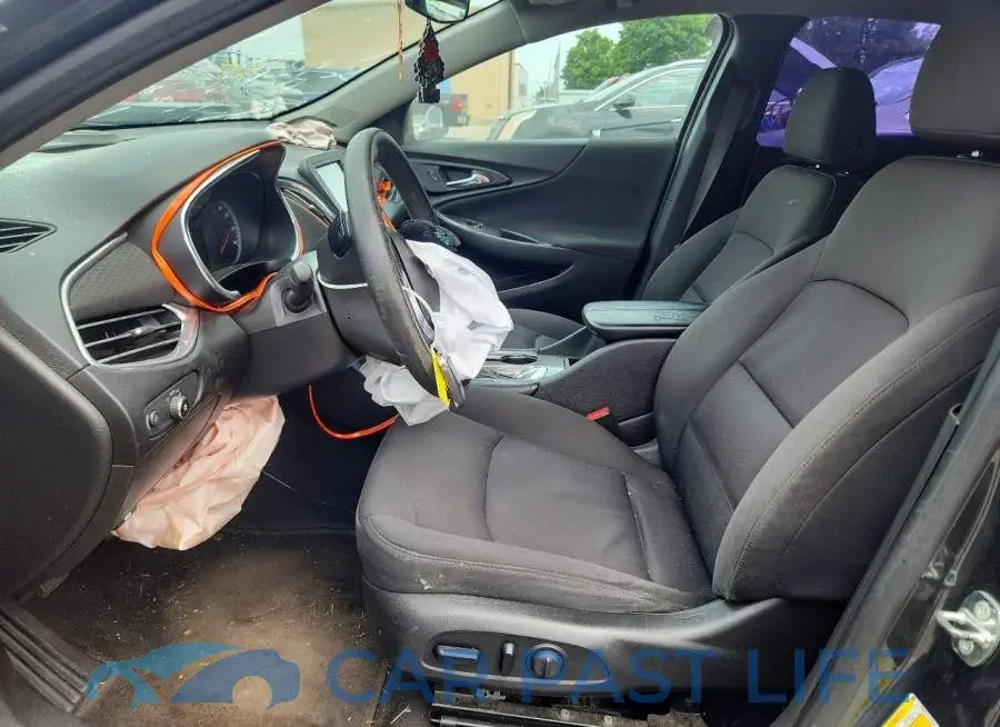 1G1ZD5ST0JF150438# 7