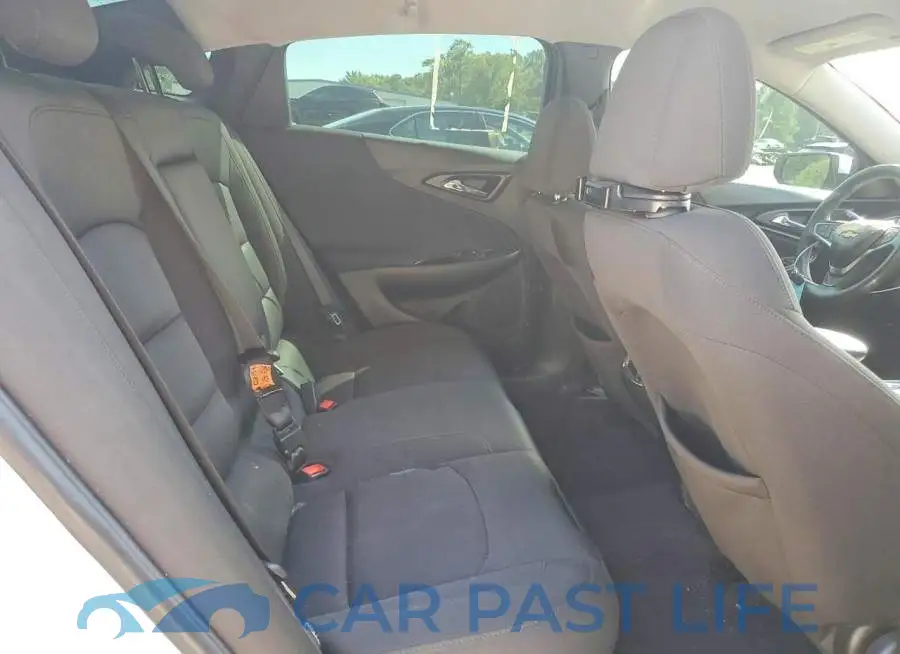 1G1ZD5ST7JF195960# 10