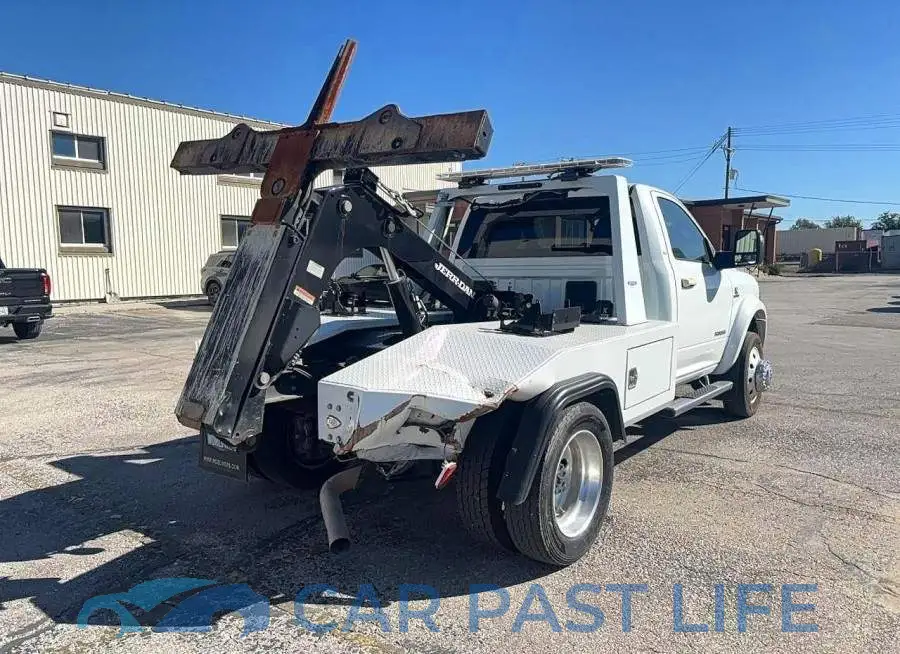 3C7WRKAL9RG136580# 4