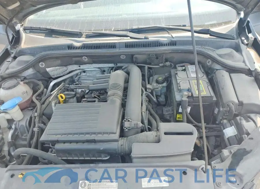 3VW2B7AJ8JM212739# 11
