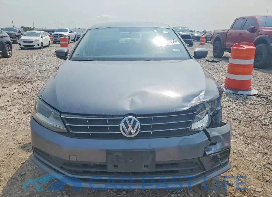 3VW2B7AJ8JM212739# 5
