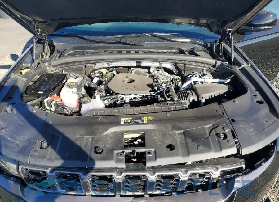 1C4RJKAR2T8585070# 12