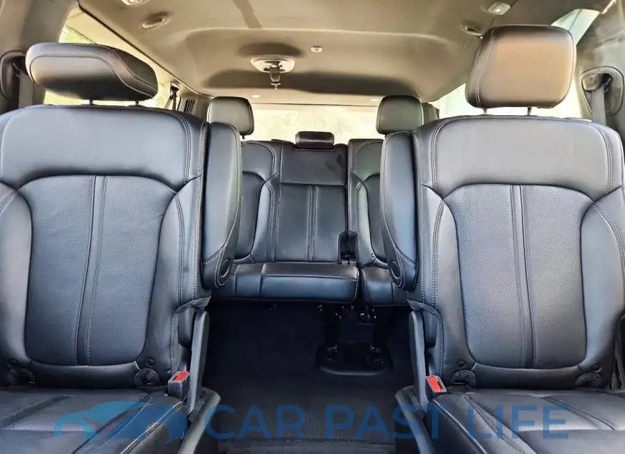 1C4SJSBP7TS179951# 10