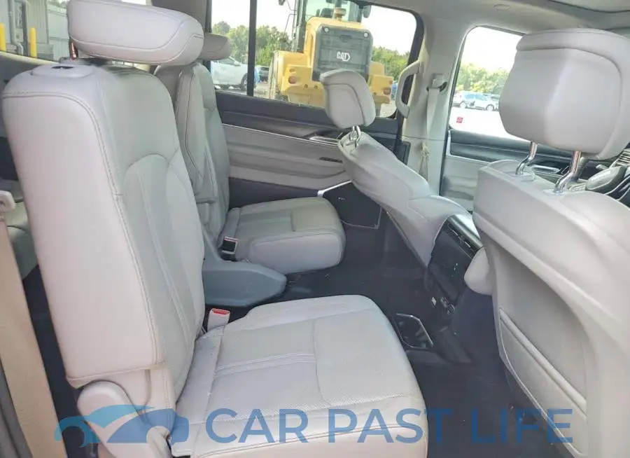 1C4SJVDP9PS532971# 11