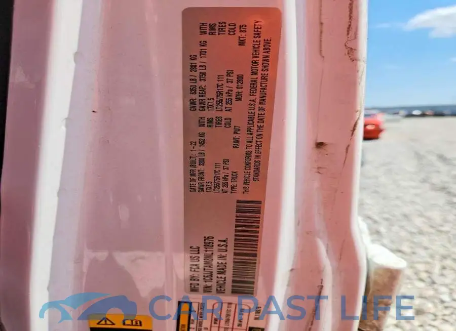 1C6JJTAM8NL118976# 12