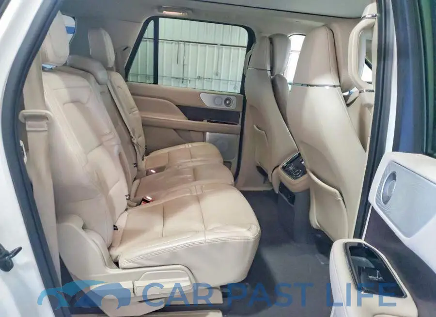 5LMJJ3LT2LEL22857# 11