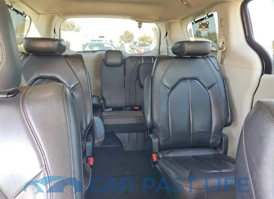 2C4RC1BG6KR596738# 10