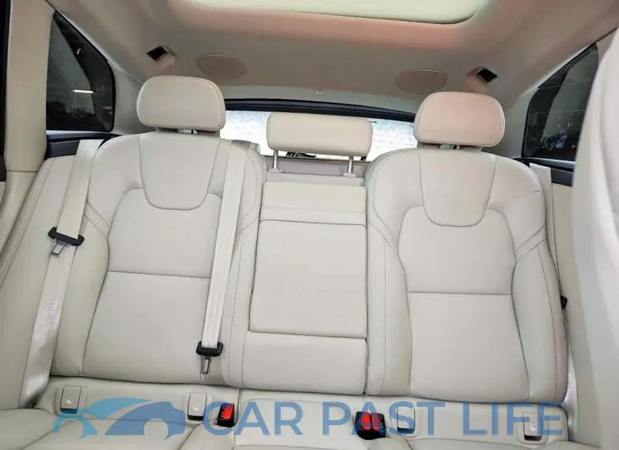 YV4102DL2M1819500# 10