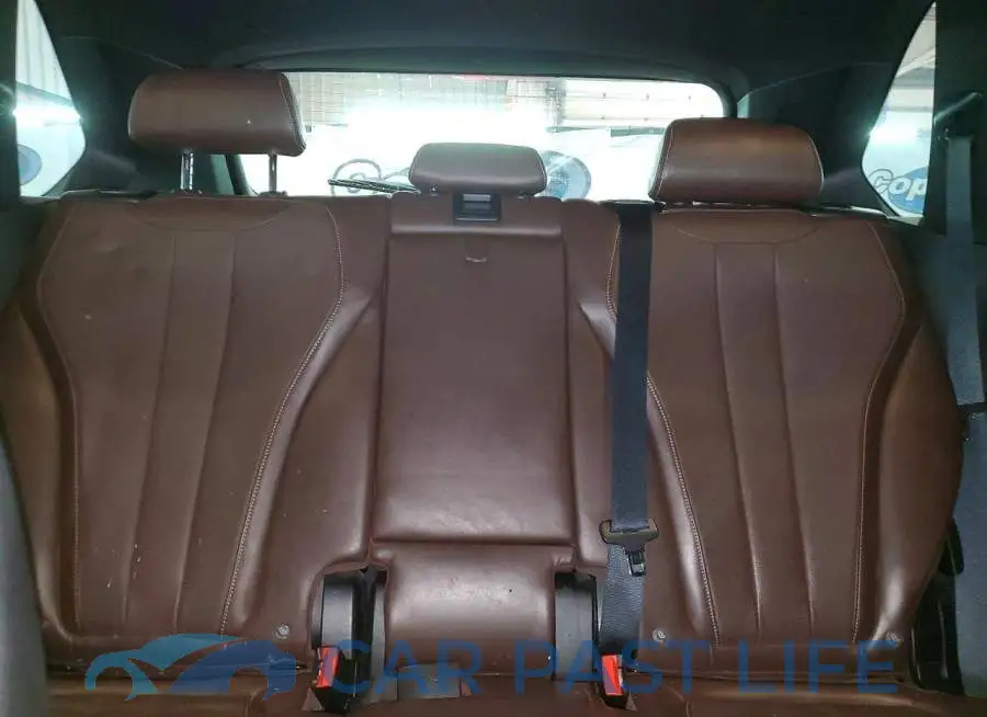 5UXKR0C50JL073017# 10