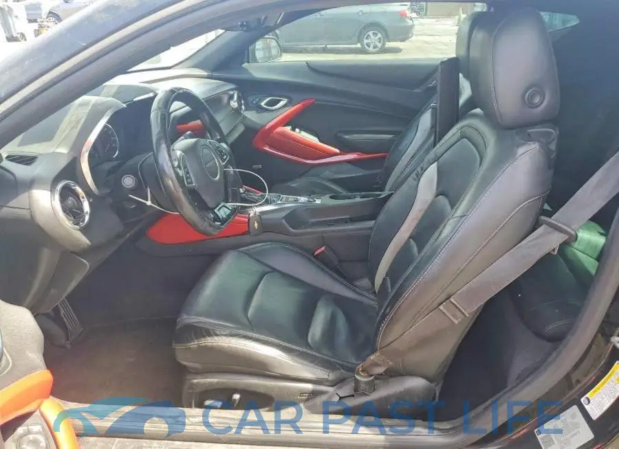 1G1FD1RS7J0191872# 7