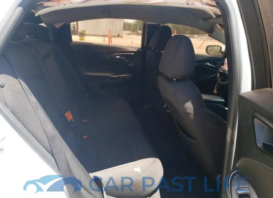 1G1ZD5ST1JF243579# 10
