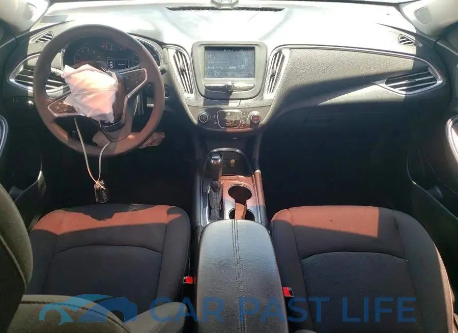 1G1ZD5ST1JF243579# 8