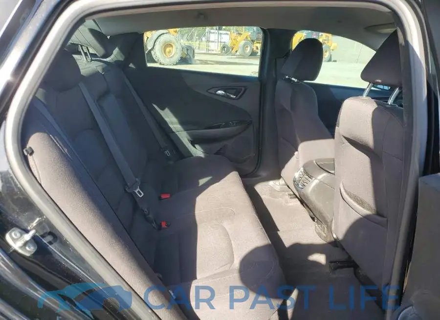 1G1ZD5STXJF100775# 10