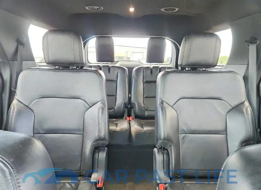 1FM5K8D88JGB86180# 10