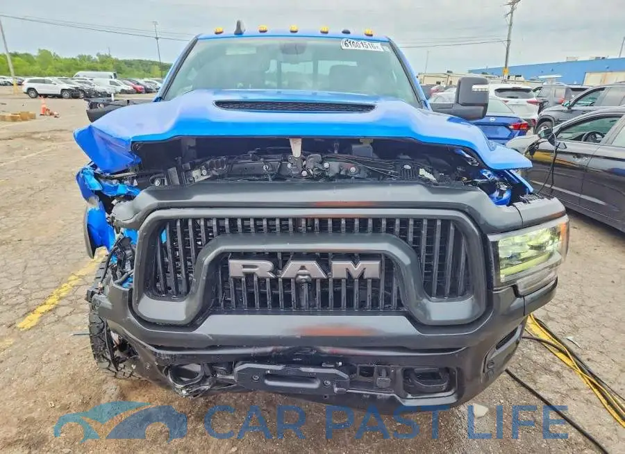 3C6TR5EJ9RG131896# 5